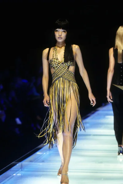 Look 25